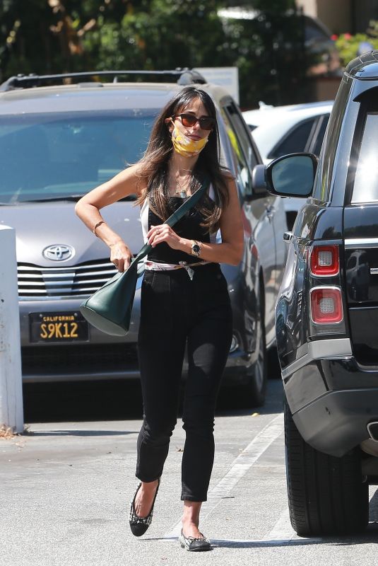 JORDANA BREWSTER Out with Her Dog in Santa Monica 07/15/2020 – HawtCelebs