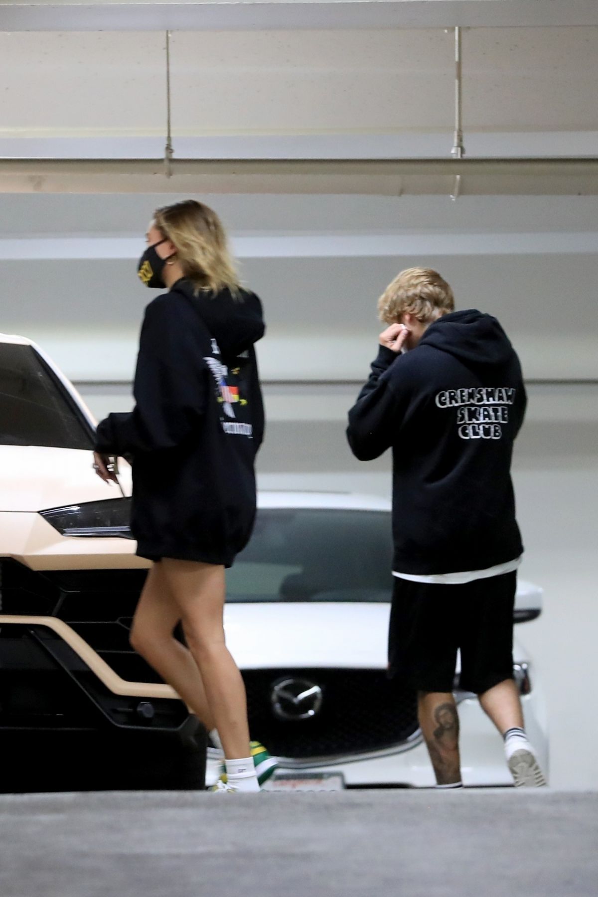 hailey-and-justin-bieber-leaves-a-chiropractor-appointment-in-beverly-hills-09-10-2020-10.jpg