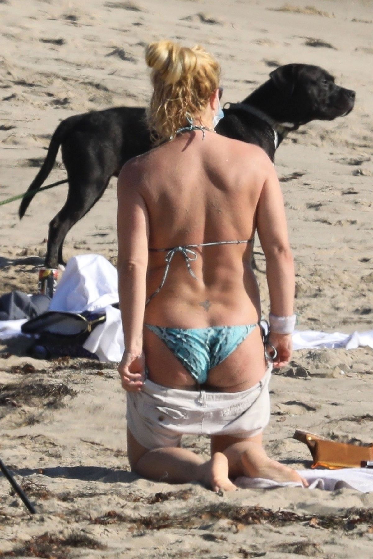 Britney Spears In Bikini At A Beach In Malibu 10 15 20 Hawtcelebs