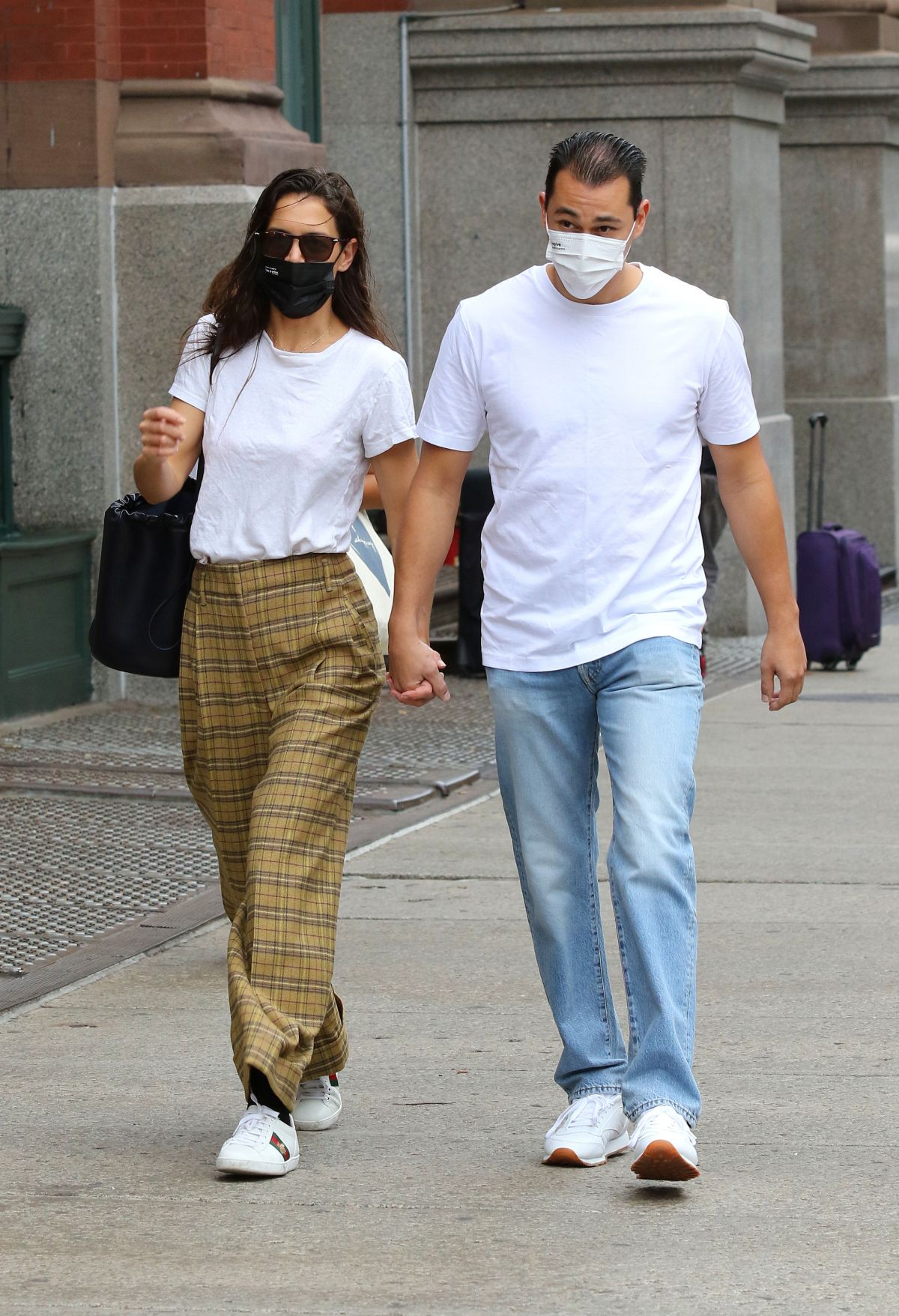 KATIE HOLMES and Emilio Vitolo Jr. Out in New York 10/01/2020 – HawtCelebs