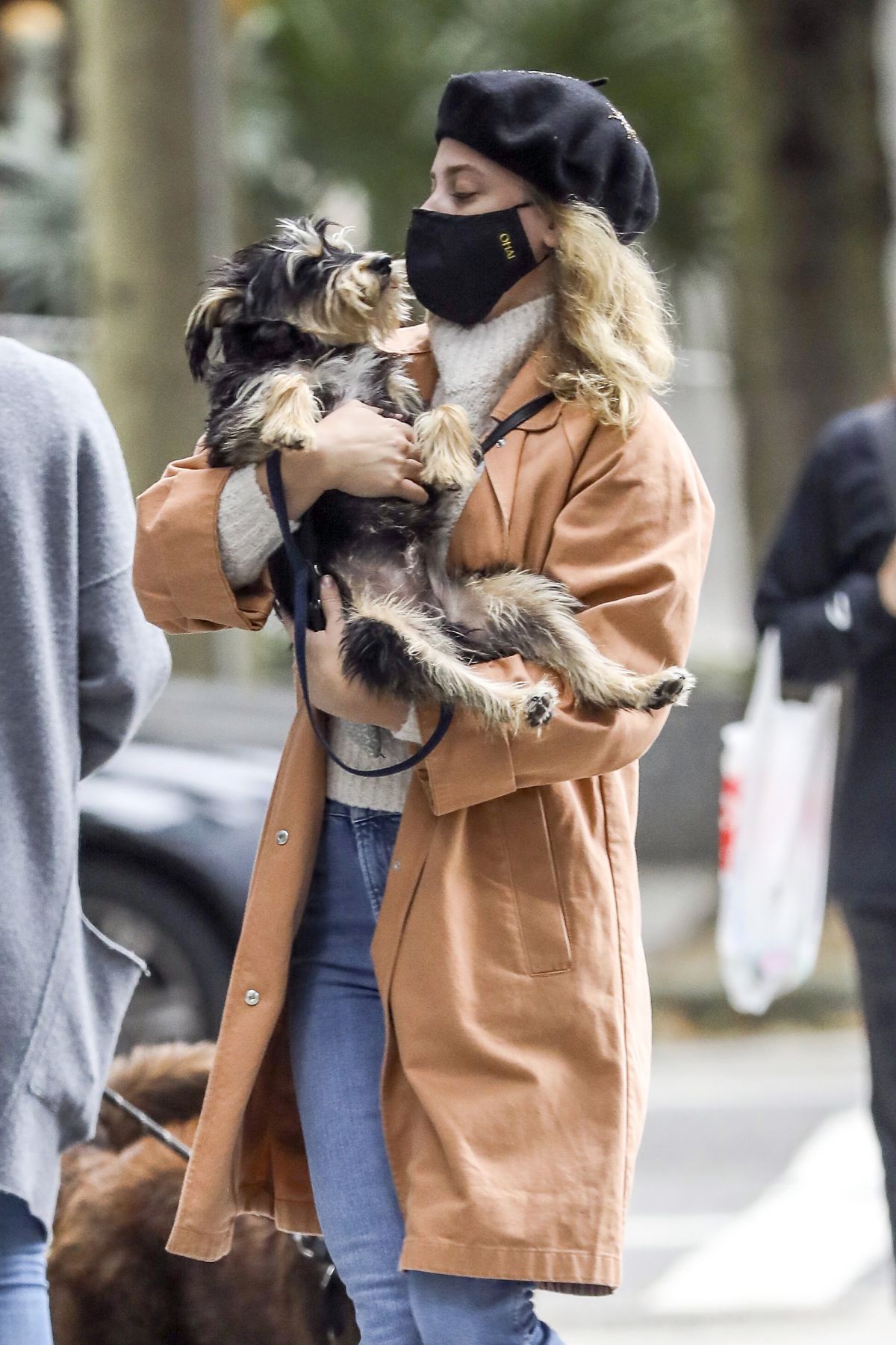LILI REINHART Out with Her Dog in Vancouver 10/04/2020 – HawtCelebs