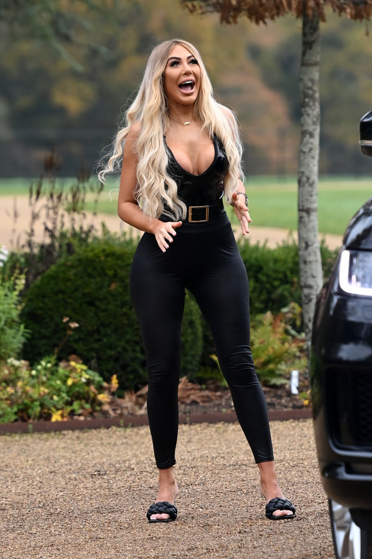 Chloe Ferry On The Set Of Celebs Go Dating In Sussex 11232020 Hawtcelebs