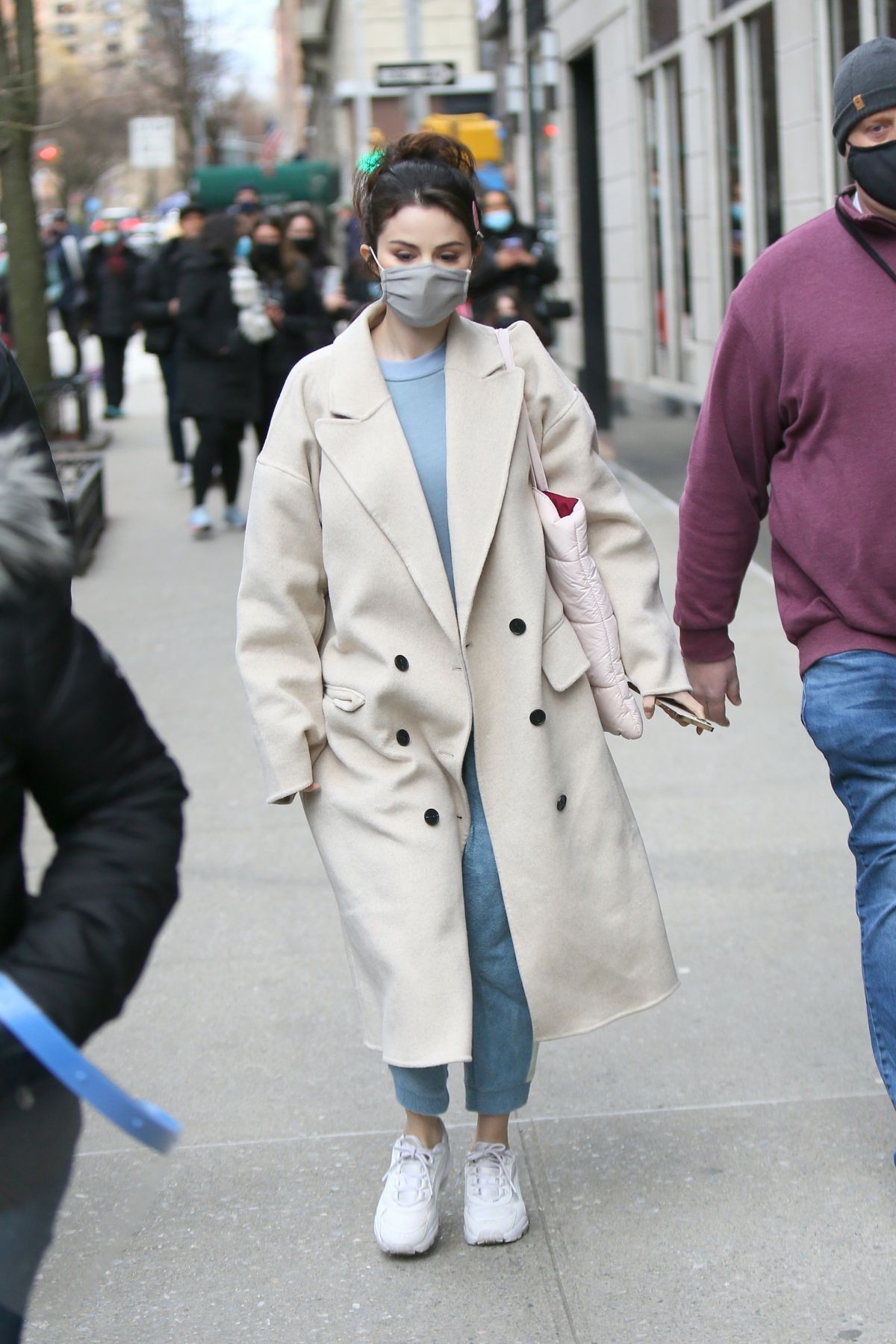 SELENA GOMEZ on the Set of Only Murders in the Building in New York 01 ...