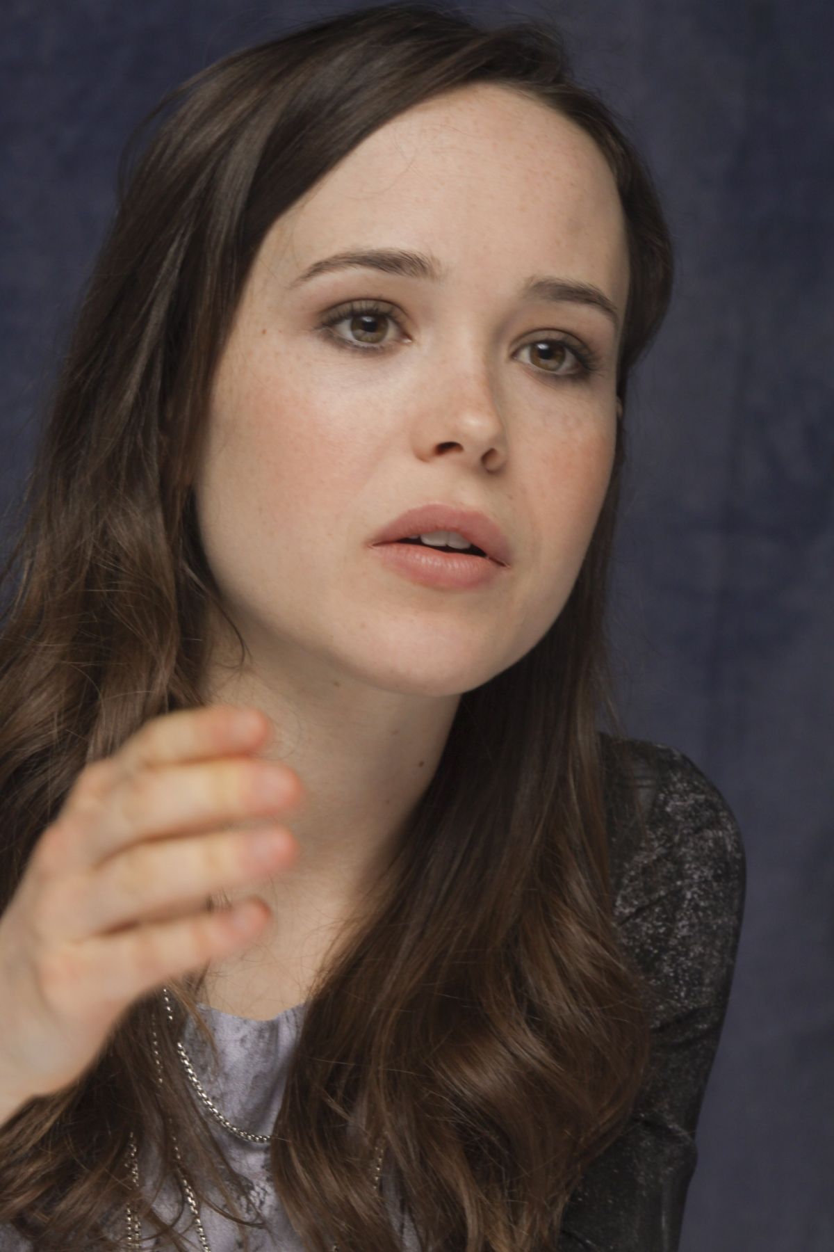 ELLEN PAGE at Whip It Press Conference 09/29/2009 – HawtCelebs