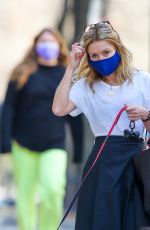 Kelly Ripa Out With Her Dog In New York 03 13 2021 6 Thumbnail 