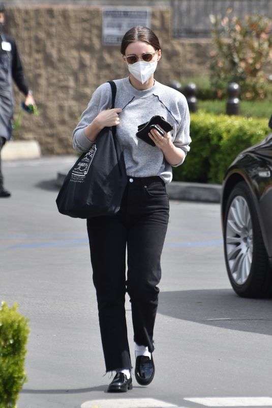 ROONEY MARA Out Shopping in Studio City 03/12/2021 – HawtCelebs