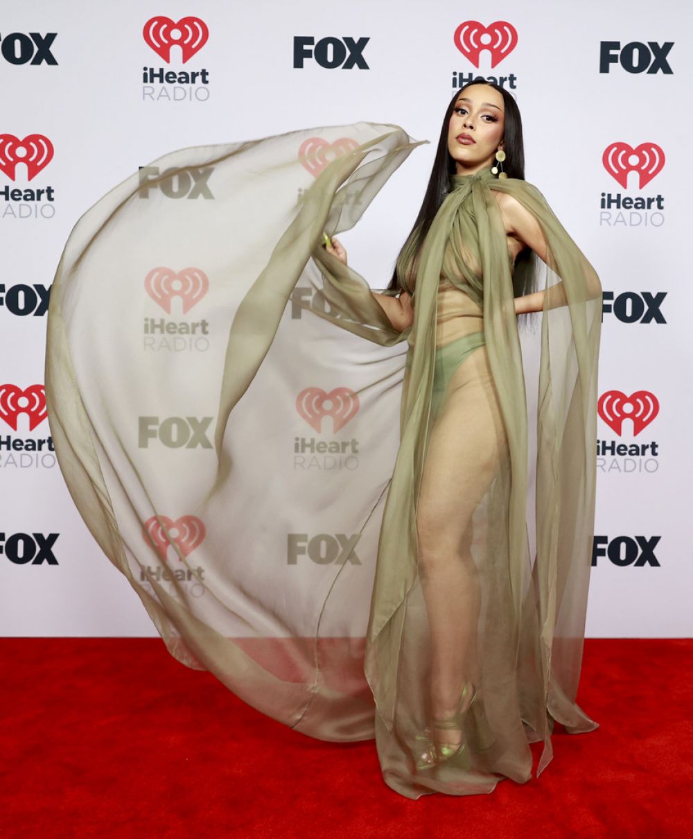 Doja Cat Performs At 2021 iHeartRadio Music Awards – Billboard