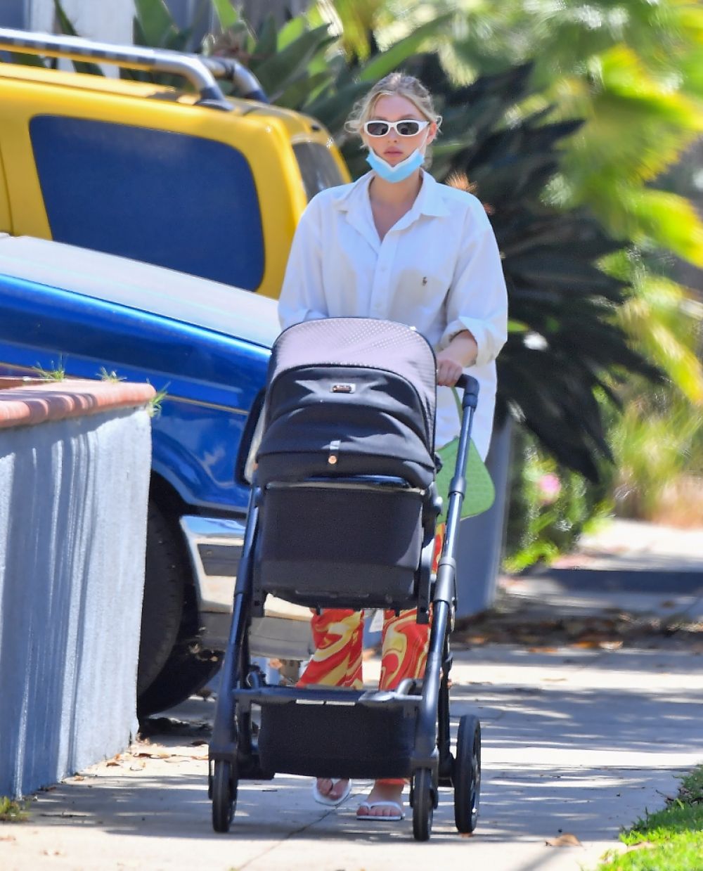 ELSA HOSK Out for Coffee with her Daughter in Los Angeles 05/08/2021 ...