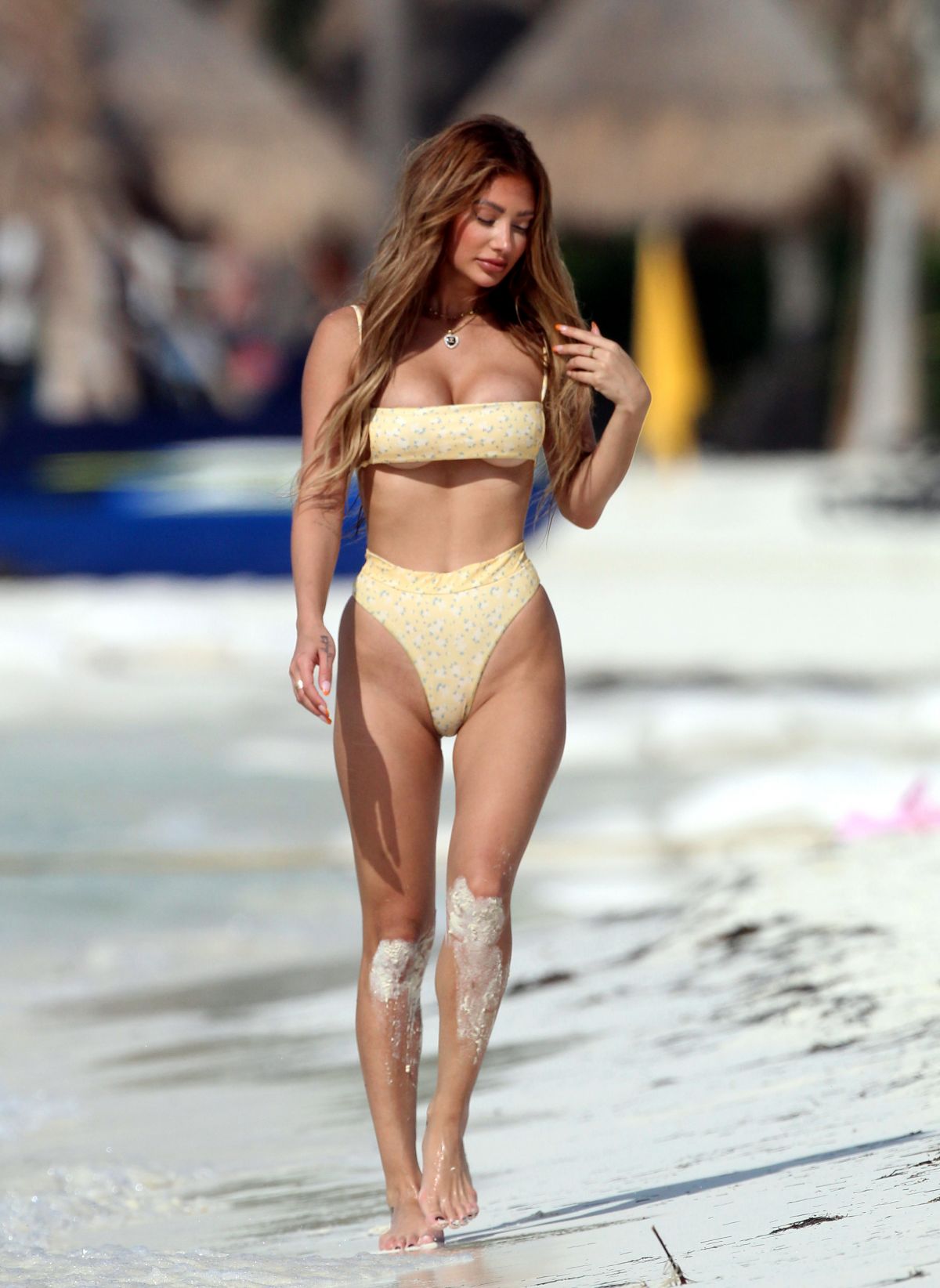 Francesca Farago In Bikini At A Beach In Mexico Hawtcelebs