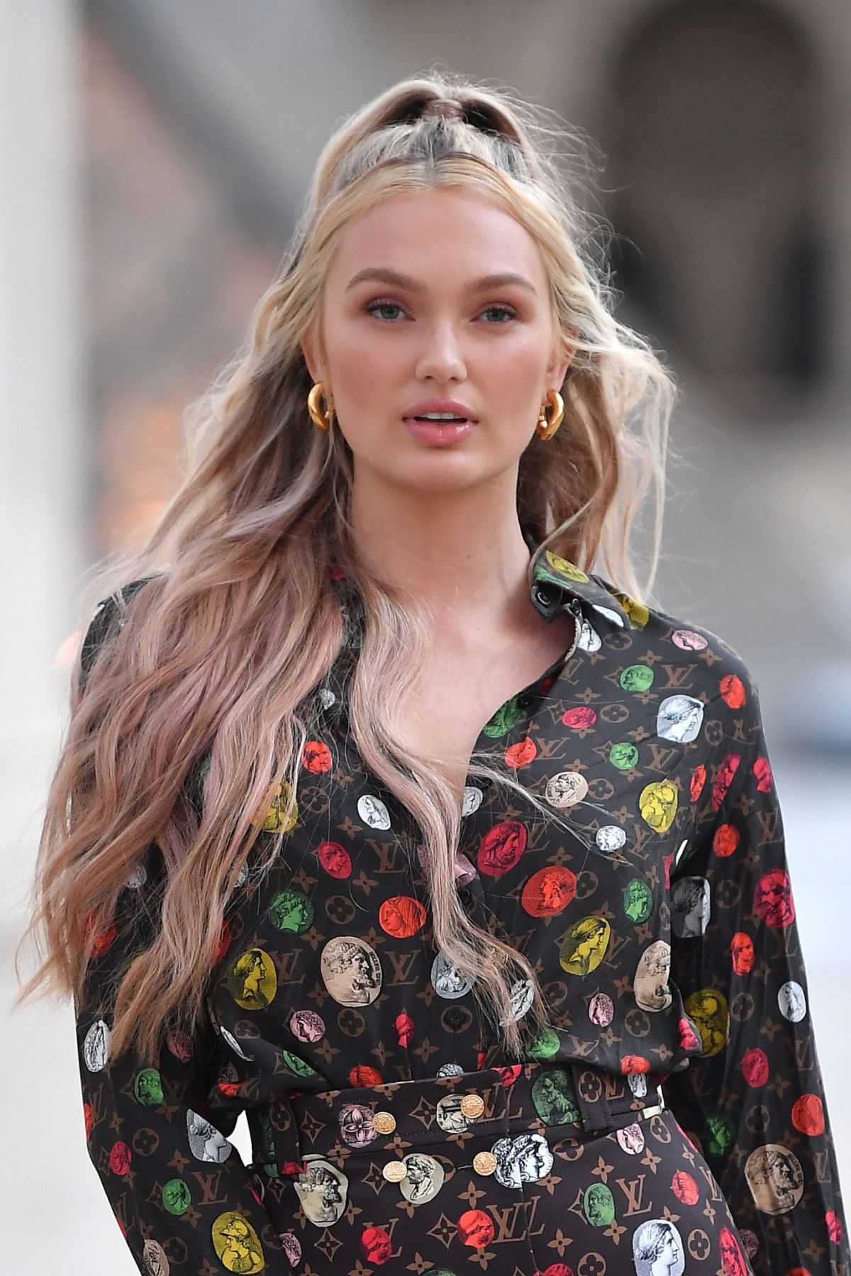 Romee Strijd Louis Vuitton Fashion Show October 5, 2021 – Star Style