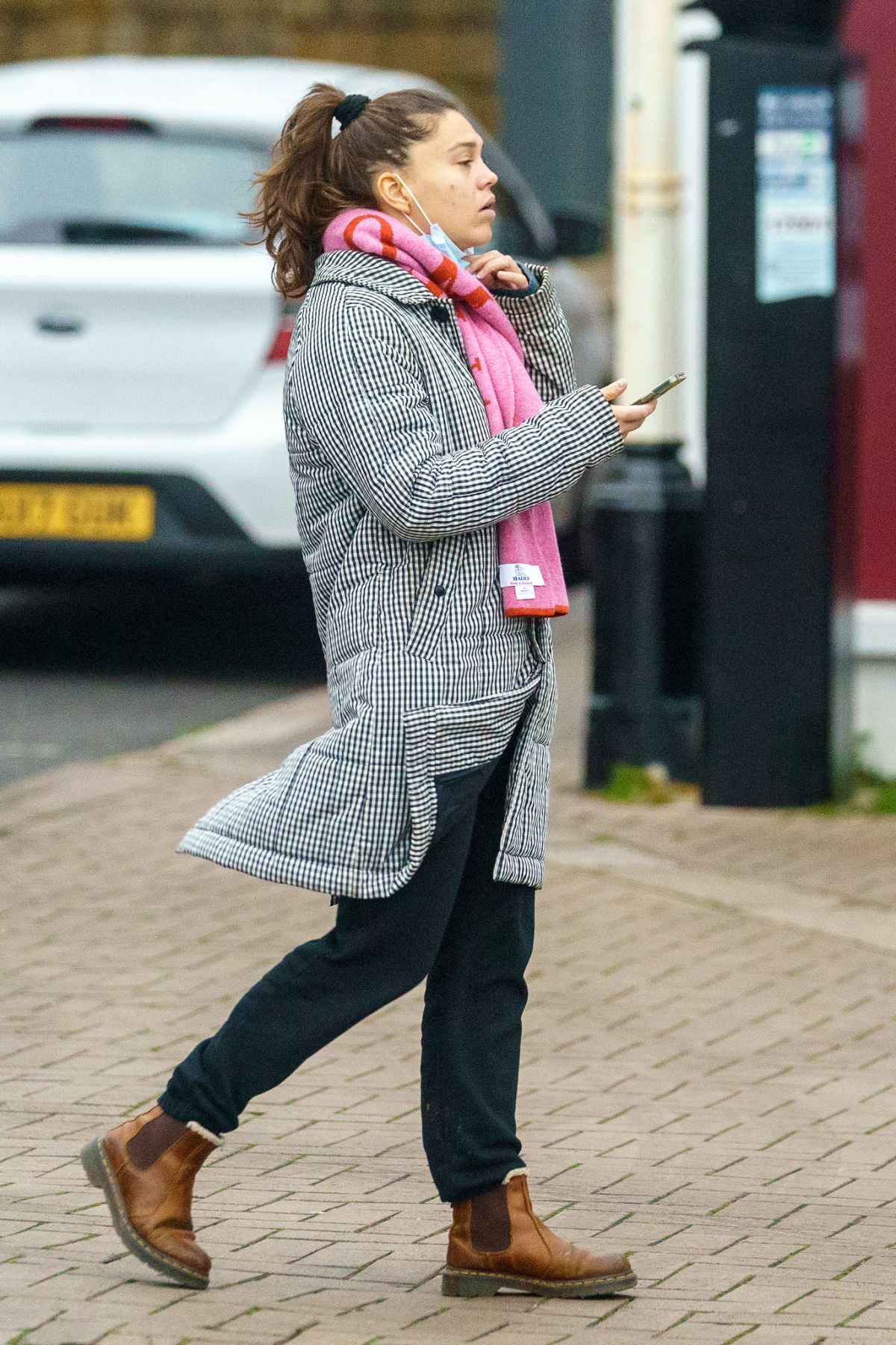 Sabrina Bartlett Out In East Sussex 12232021 Hawtcelebs 4466