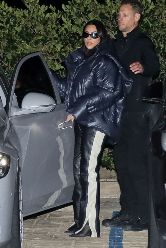 KIM KARDASHIAN Out for Dinner with Friends at Nobu in Malibu 02/17/2022