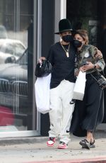 LINDA PERRY Shopping at Maison Margiela in Beverly Hills 02/22/2022