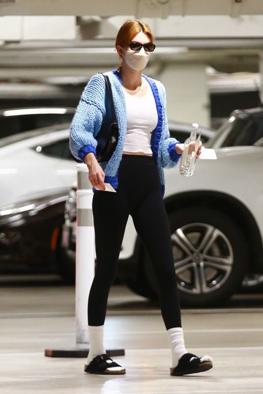 KENDALL JENNER Leaves Yoga Session in Beverly Hills 12/01/2022 – HawtCelebs
