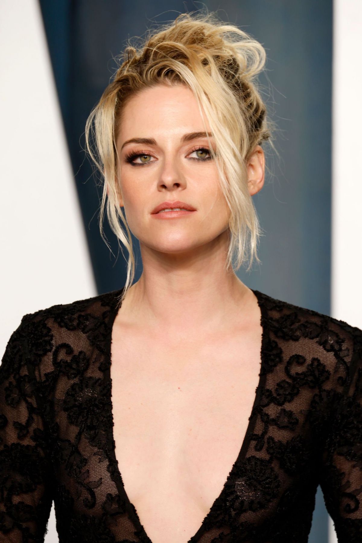 Kristen Stewart At 2022 Vanity Fair Oscar Party In Beverly Hills 03272022 Hawtcelebs 8964