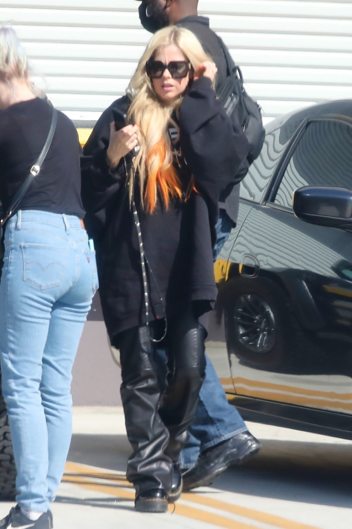 AVRIL LAVIGNE Out and About in Los Angeles 04/05/2022 – HawtCelebs