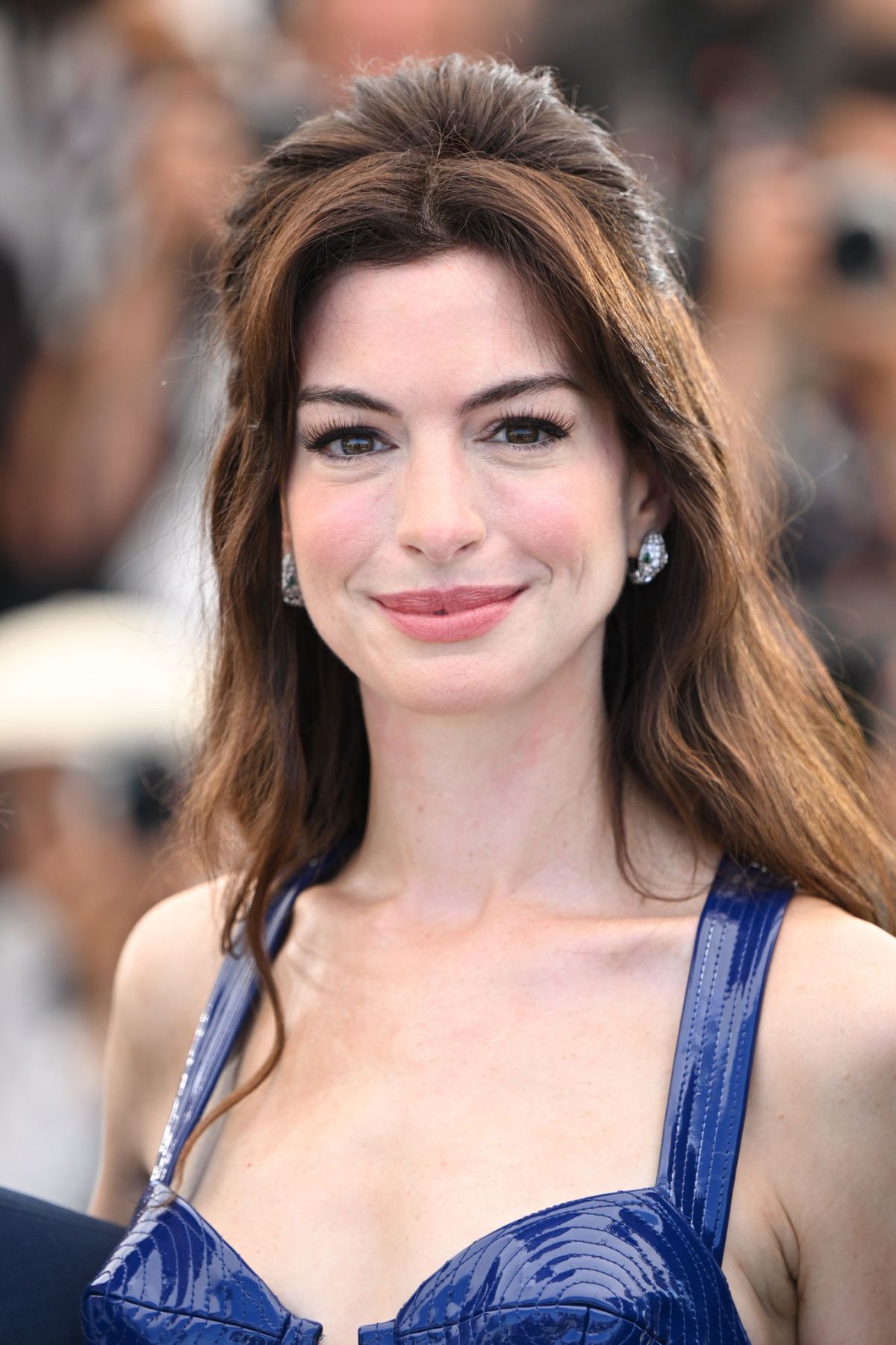 ANNE HATHAWAY at Armageddon Time Photocall at 2022 Cannes Film Festival ...