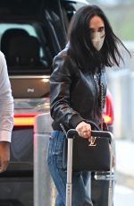 JENNIFER CONNELLY at Airport in Vancouver 04/02/2022 – HawtCelebs