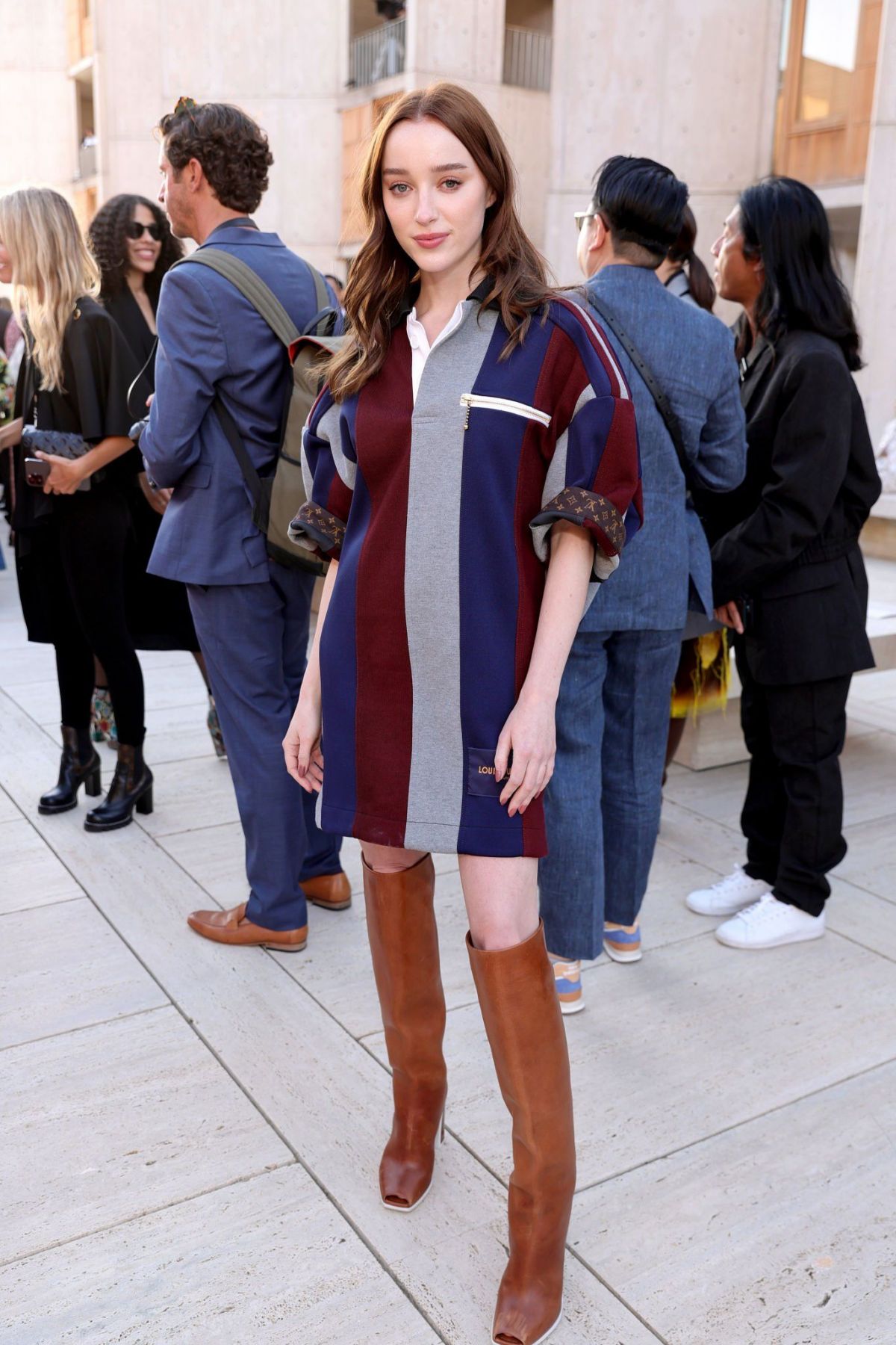 Louis Vuitton on X: #PhoebeDynevor and #AshleyMadekwe at this