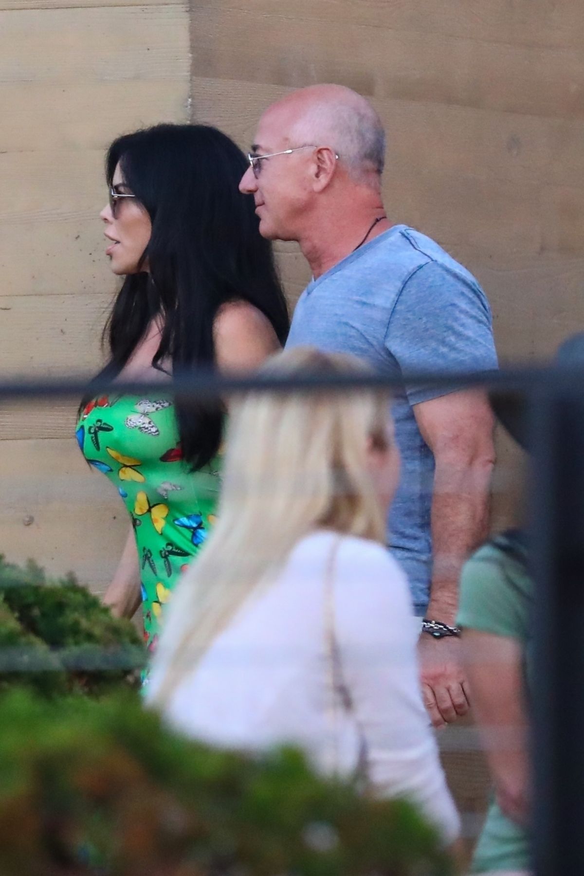 Lauren Sanchez And Jeff Bezos Out For Late Lunch At Nobu In Malibu 08292022 Hawtcelebs 2267