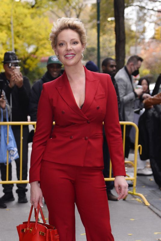 KATHERINE HEIGL Leaves The View Show in New York 11/28/2022