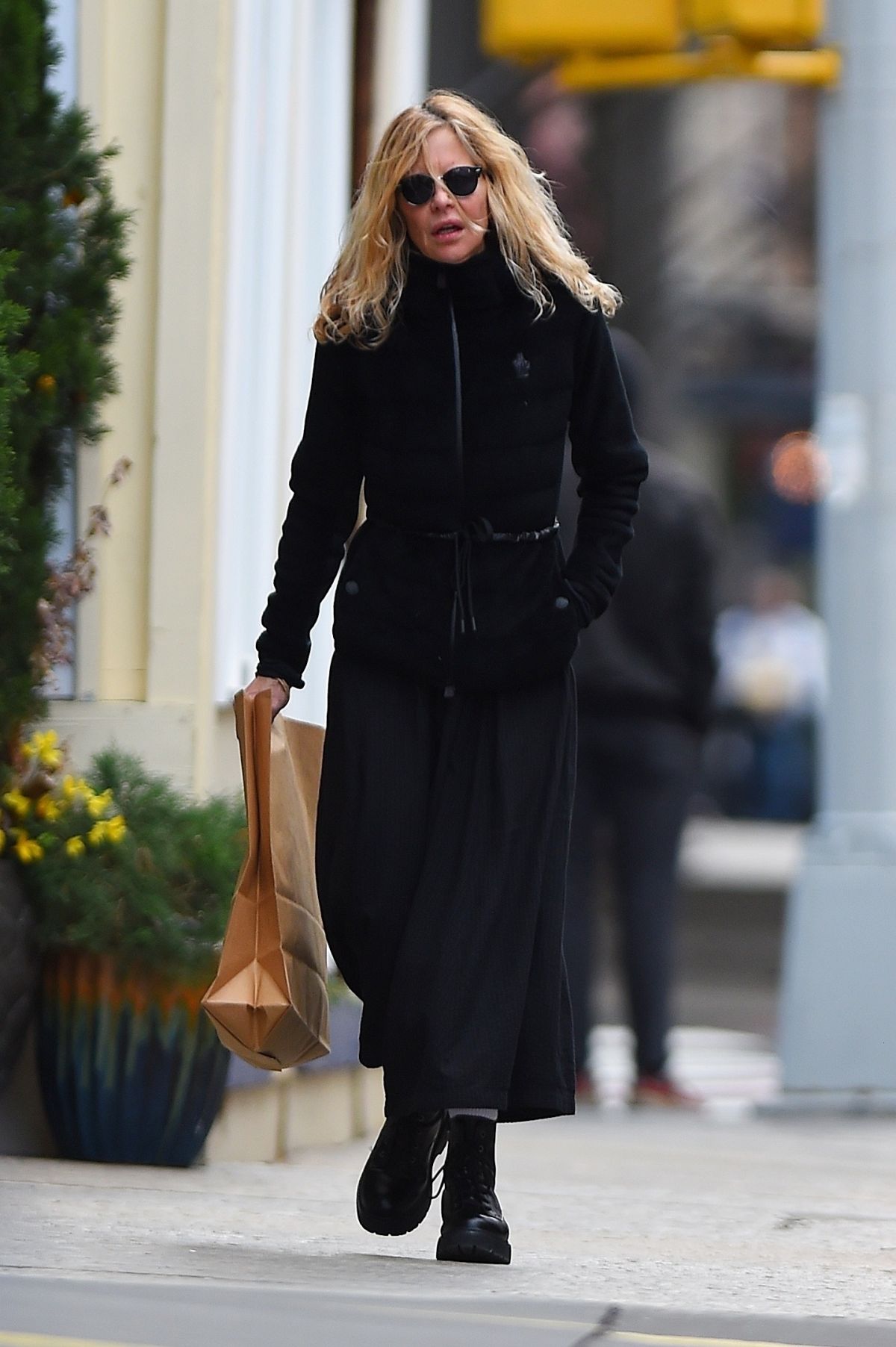 MEG RYAN Out and About in New York 11/17/2022 – HawtCelebs