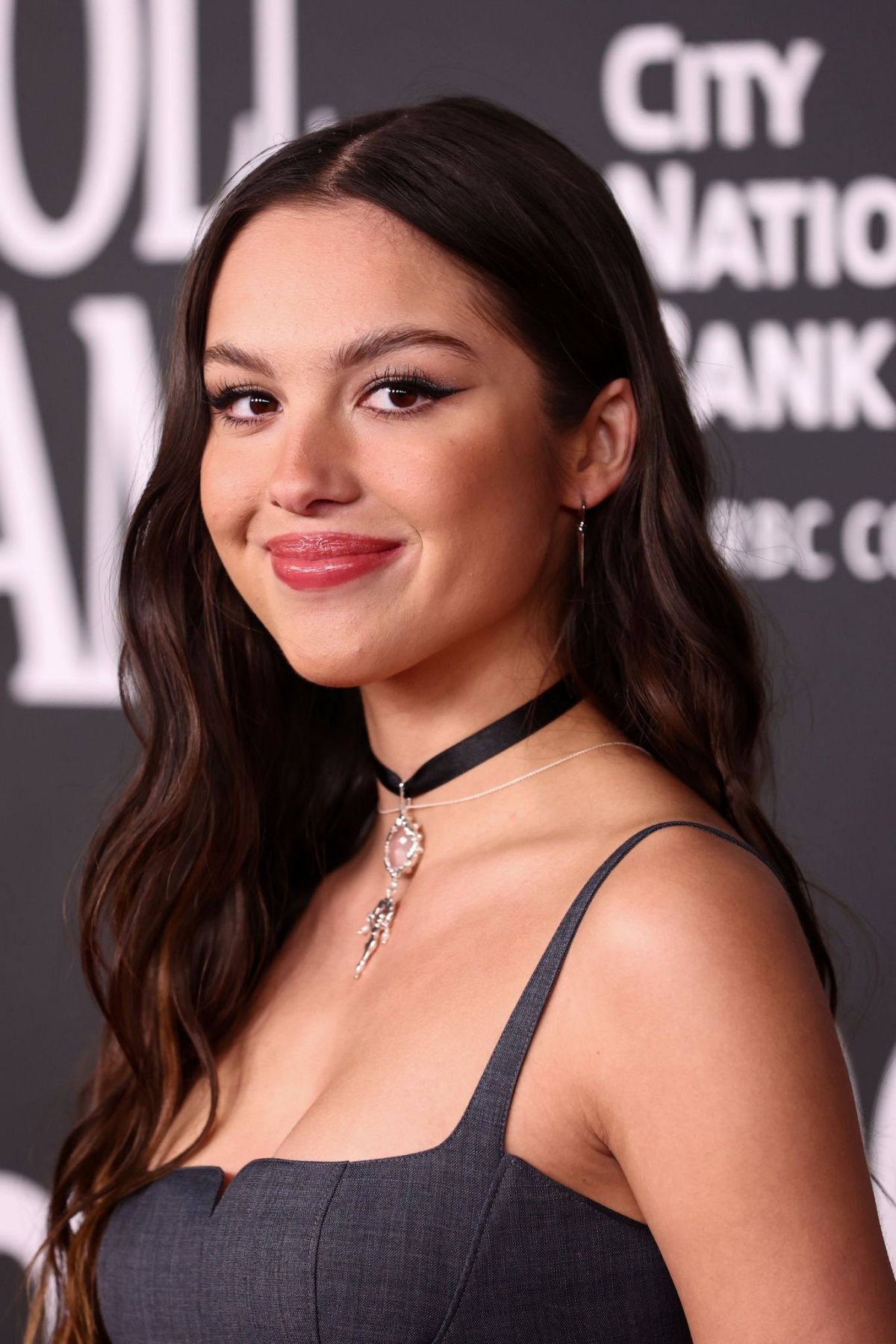 Olivia Rodrigo At 37th Annual Rock And Roll Hall Of Fame Induction Ceremony In Los Angeles 1105 7815