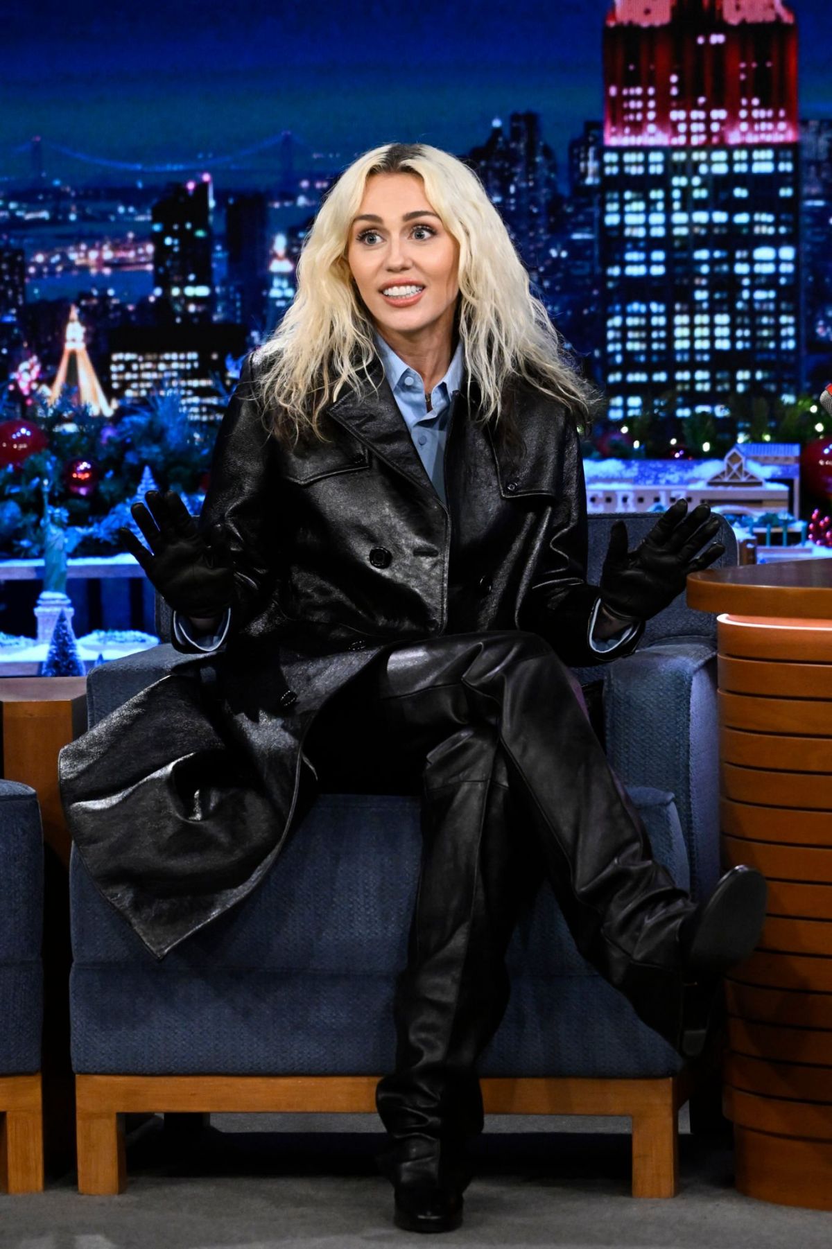 Miley Cyrus At Tonight Show Starring Jimmy Fallon 12092022 Hawtcelebs 4423