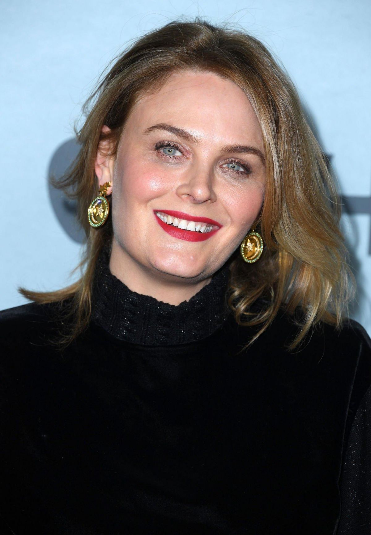 Emily Deschanel At Shrinking Premiere At Directors Guild Of America In Los Angeles 01 26 2023 6 
