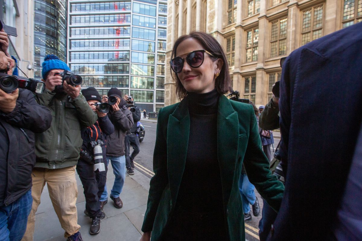 EVA GREEN Arrives at High Court in London 01/30/2023 HawtCelebs