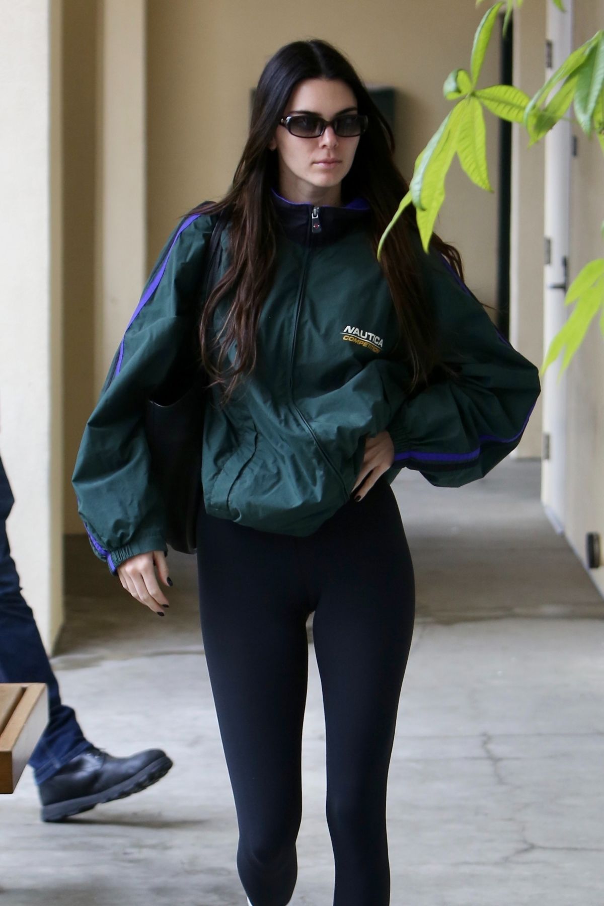 KJARG Media on X: Kendall Jenner llegando a Hot Pilates en West Hollywood  (18/02/2023).  / X