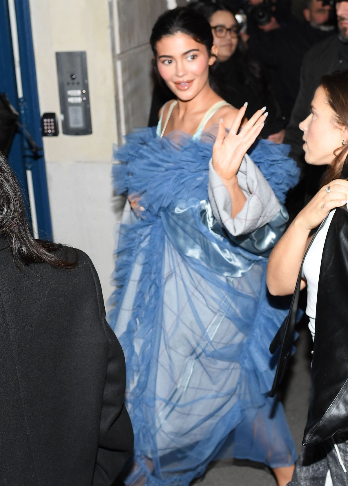 22metgala on X: Kylie Jenner arrives at the Chanel store in Paris, France.   / X