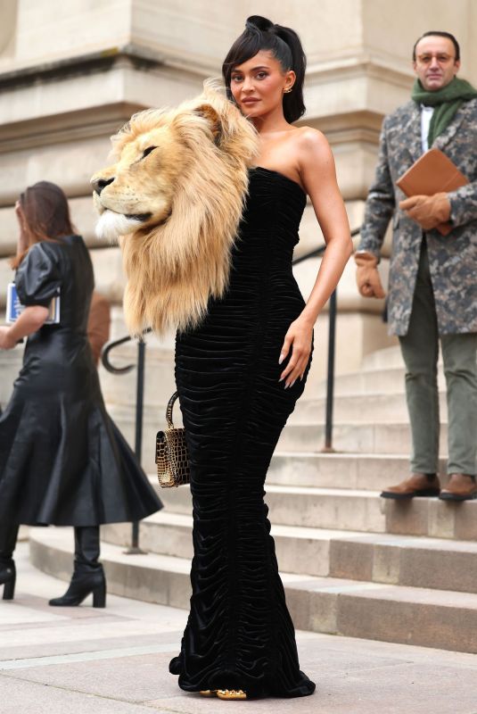 Kylie Jenner Arrives At Schiaparelli Spring Summer Show At Paris Fashion Week