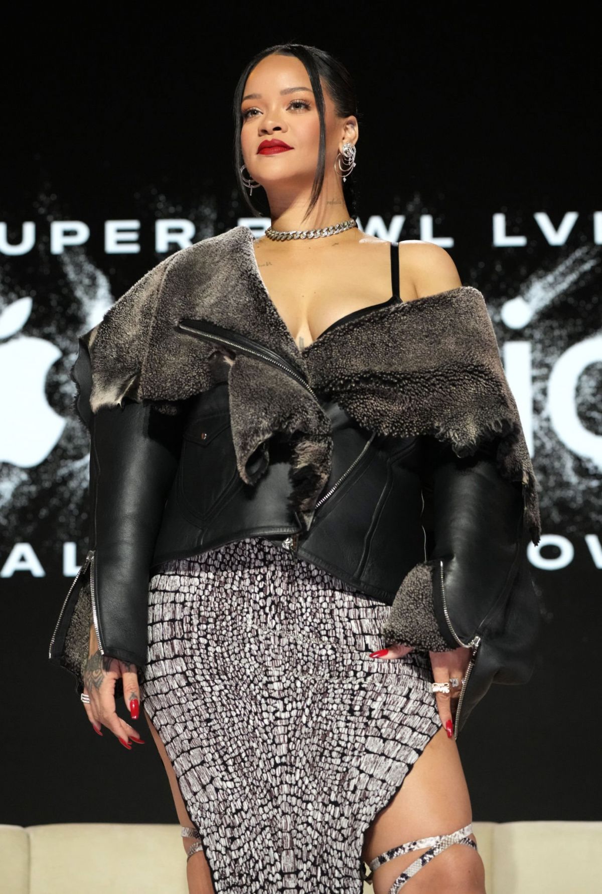 Rihanna At Apple Music Super Bowl Lvii Halftime Show In Phoenix 02 09 2023 Hawtcelebs