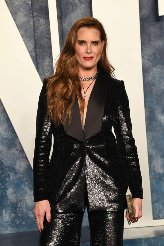 BROOKE SHIELDS at Vanity Fair Oscar Party in Beverly Hills 03/12/2023