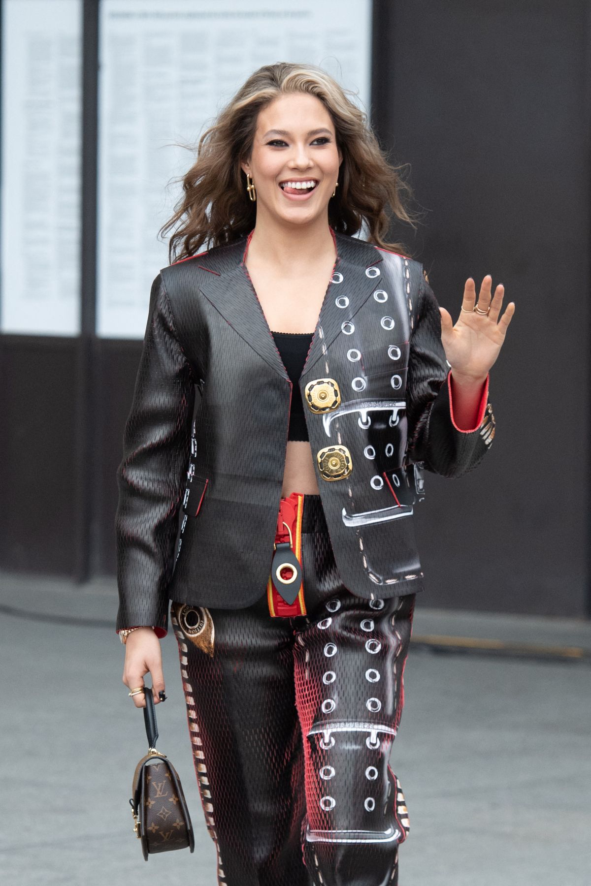 Eileen Gu walks the Louis Vuitton Cruise 2023 Fashion Show – -  Fashion, Entertainment & Sports News