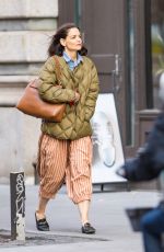 KATIE HOLMES Arrives at Her Apartment in New York 03/29/2023