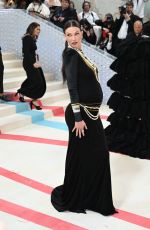 KARLIE KLOSS at 2023 Met Gala Celebrating Karl Lagerfeld: A Line of Beauty in New York 05/01/2023