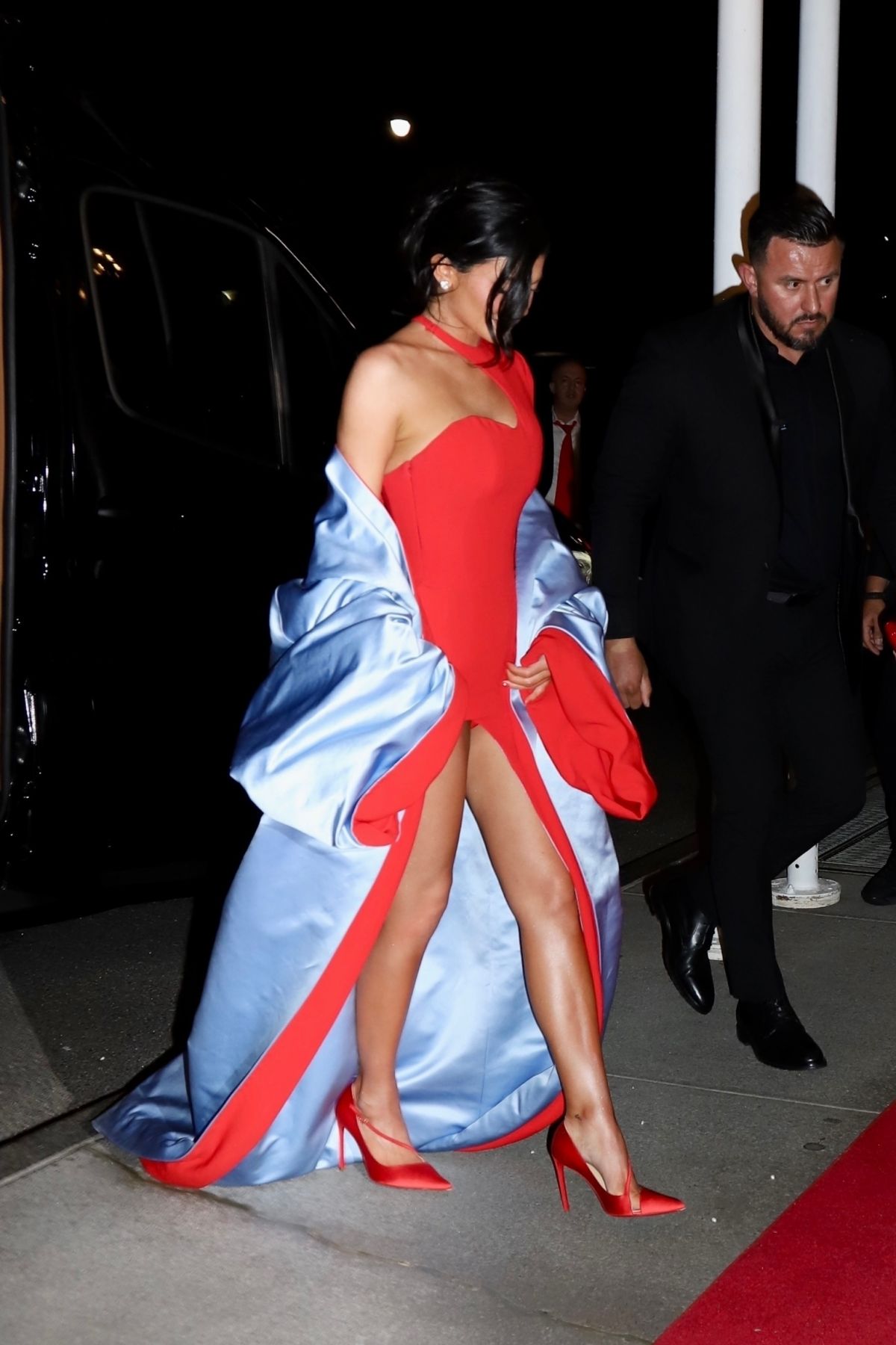 KYLIE JENNER Arrives at Her Hotel After 2023 Met Gala in New York 05/01 ...
