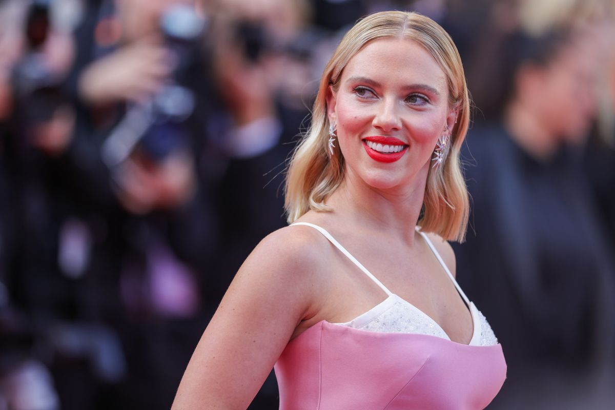 SCARLETT JOHANSSON at Asteroid City Premiere at 76th Cannes Film