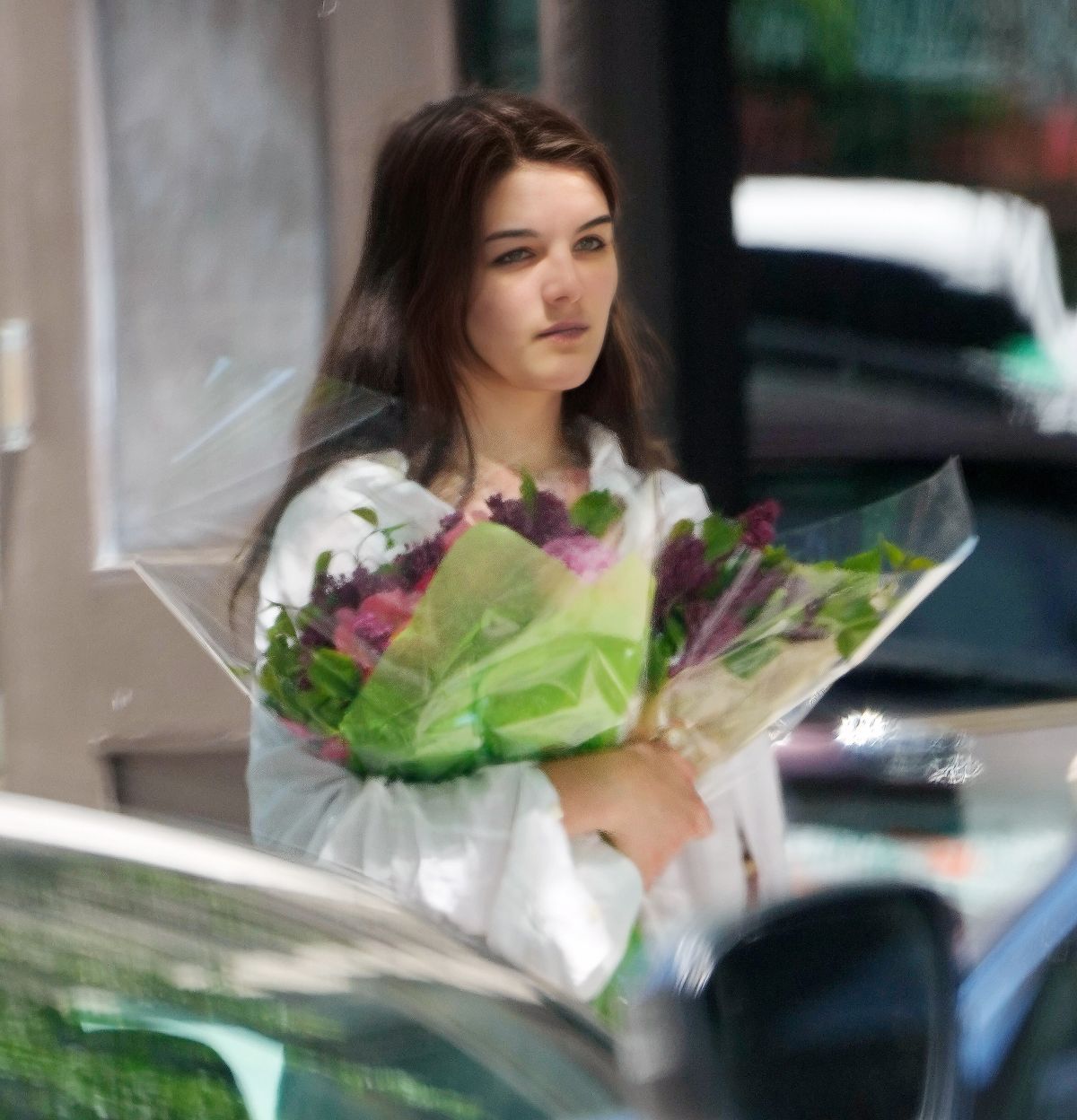 Suri Cruise Out Buying Flowers On Mothers Day In New York 05142023 Hawtcelebs 