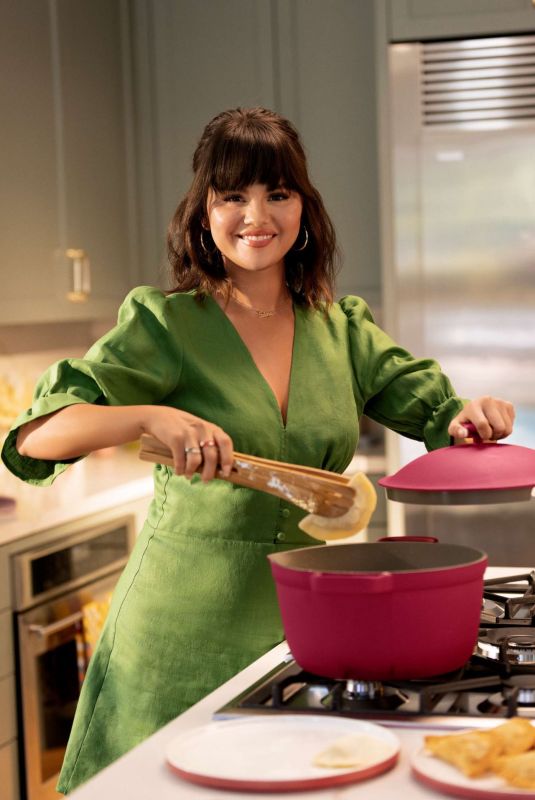 SELENA GOMEZ for Our Place x Selena Gomez 2023 Cookware Collection