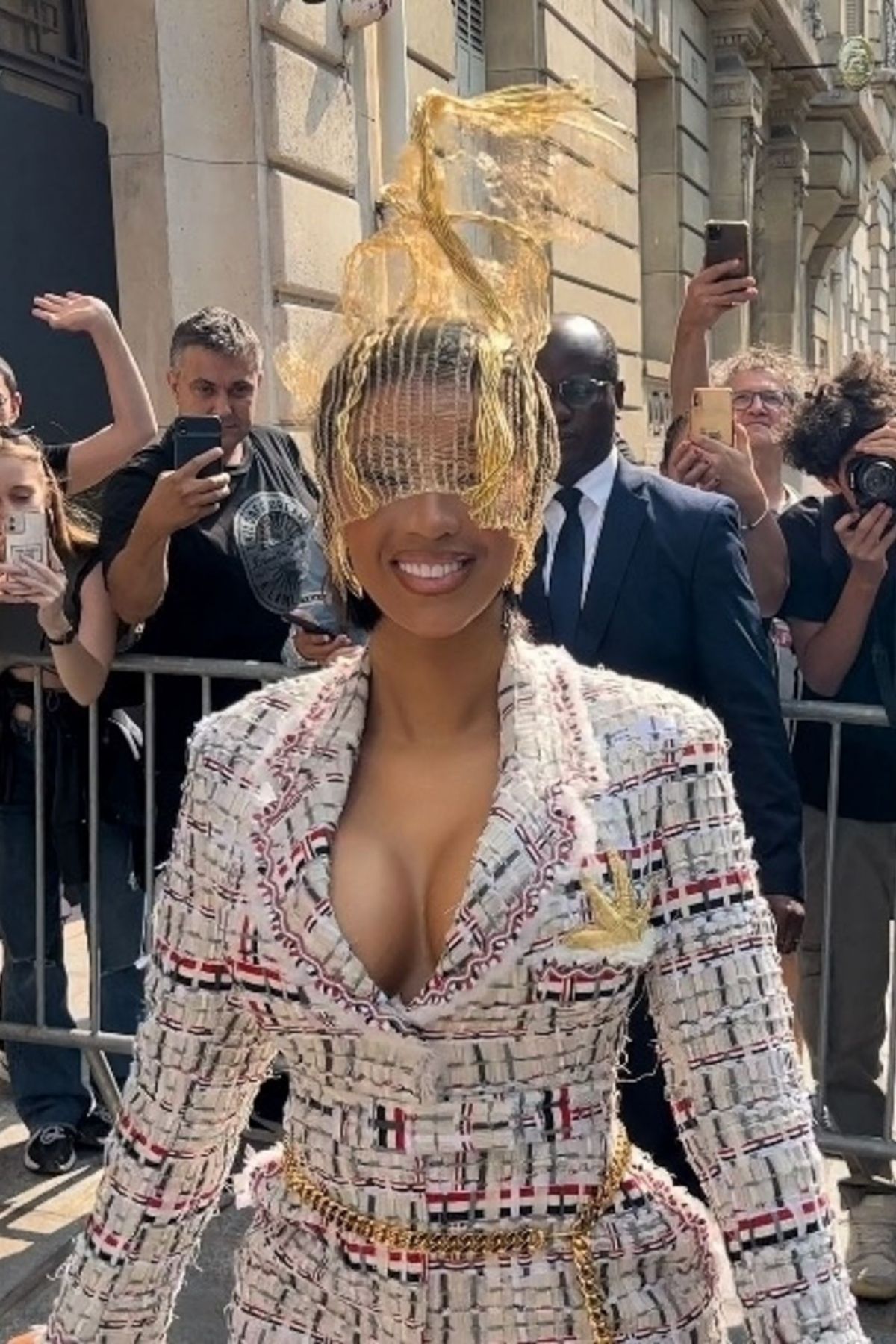 CARDI B Heading from Chanel Store to Dior Store in Paris 09/29/2021 –  HawtCelebs
