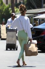 ALESSANDRA AMBROSIO at Farmer Shop Restaurant in Brentwood Country Mart 08/06/2023
