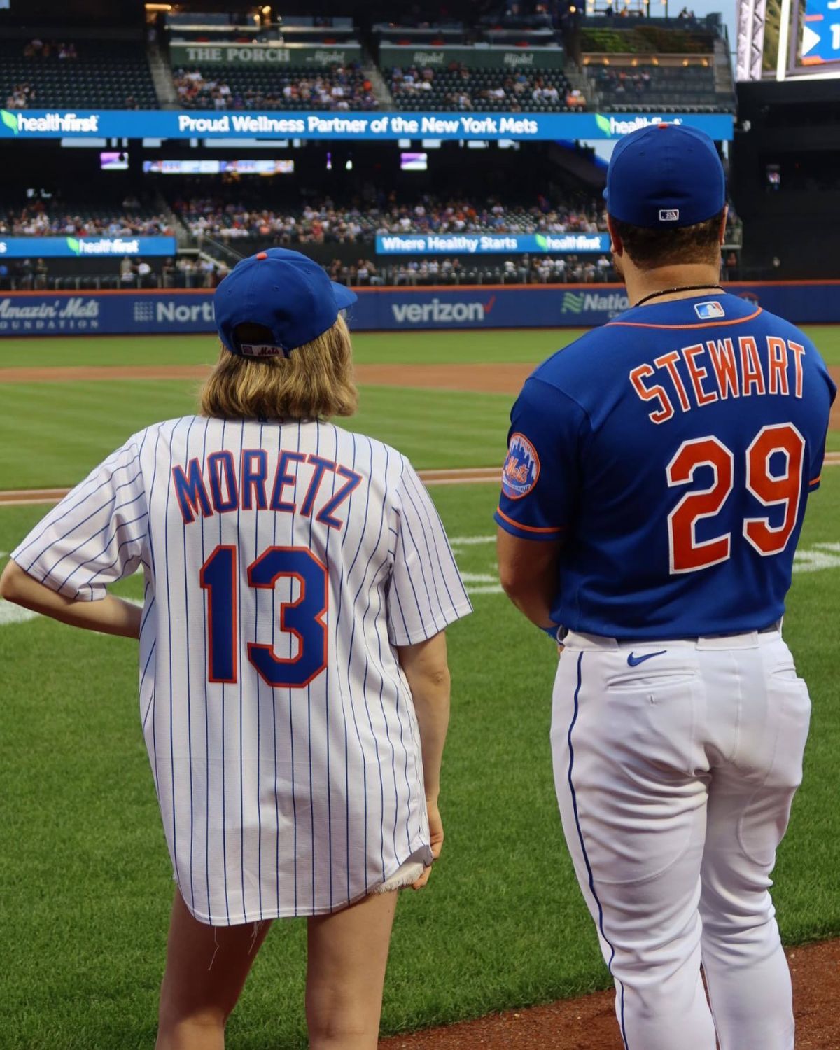 CHLOE MORETZ Throws Out First Pitch at Chicago Cubs vs. New York Mets