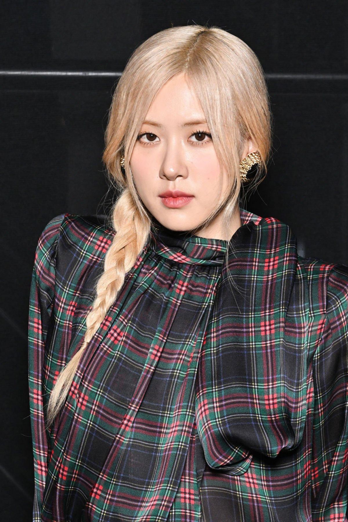 Getty Images Entertainment on X: Rosé attends the Saint Laurent Womenswear  Spring/Summer 2022 show during Paris Fashion Week in Paris, France. More 📸  #PFW2021 👉  #PFW  / X
