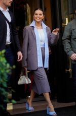SELENA GOMEZ Arrives at Bvlgari Hotel in Paris 09/24/2023