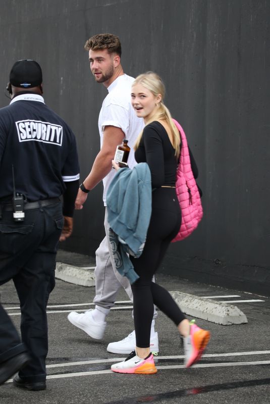 RYLEE ARNOLD Leaves Early Morning Practice in Los Angeles 09/30/2023