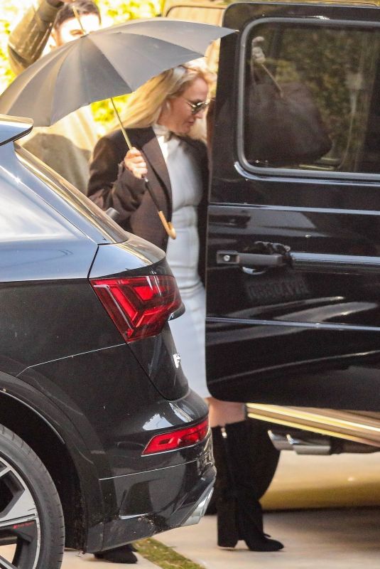 BRITNEY SPEARS Leaves Her Manager Cade Hudson’s House in Los Angeles 12/02/2023