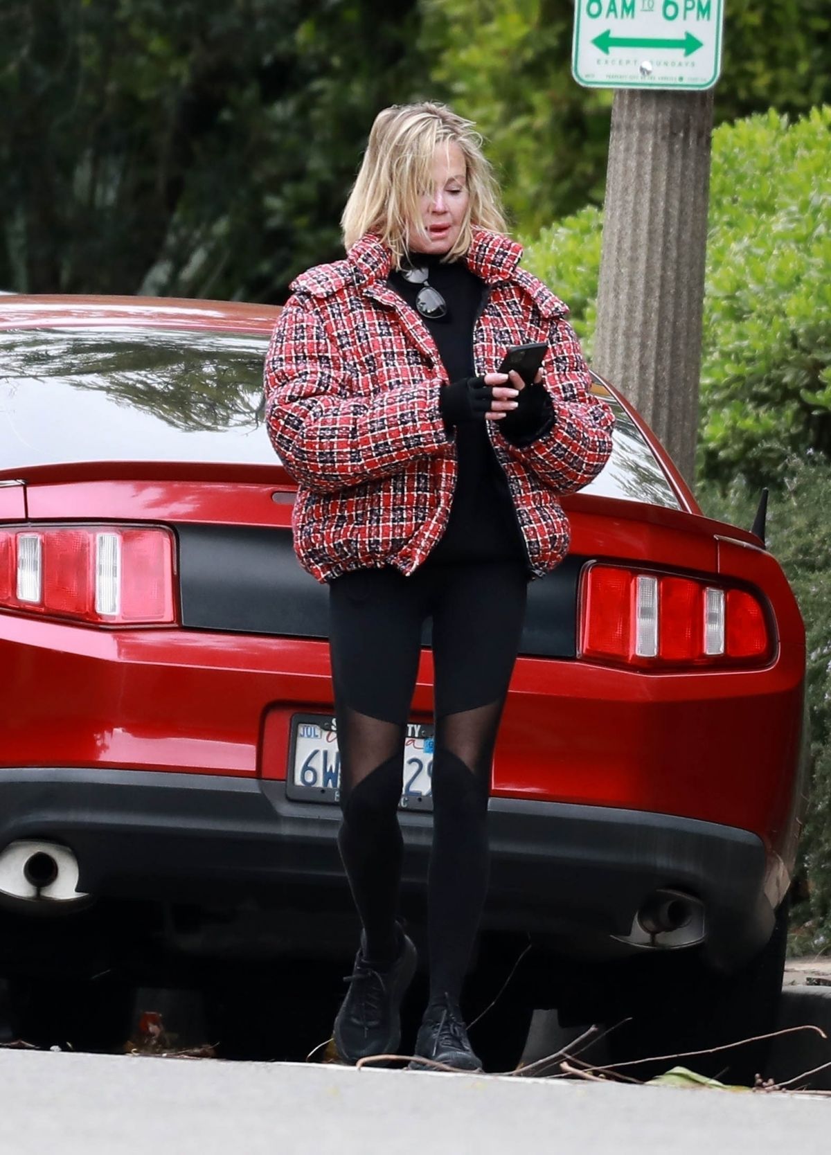 MELANIE GRIFFITH Out for Morning Walk in Beverly Hills 01/09/2024